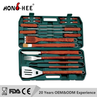 18-piece wood handle plastic case barbecue tools set